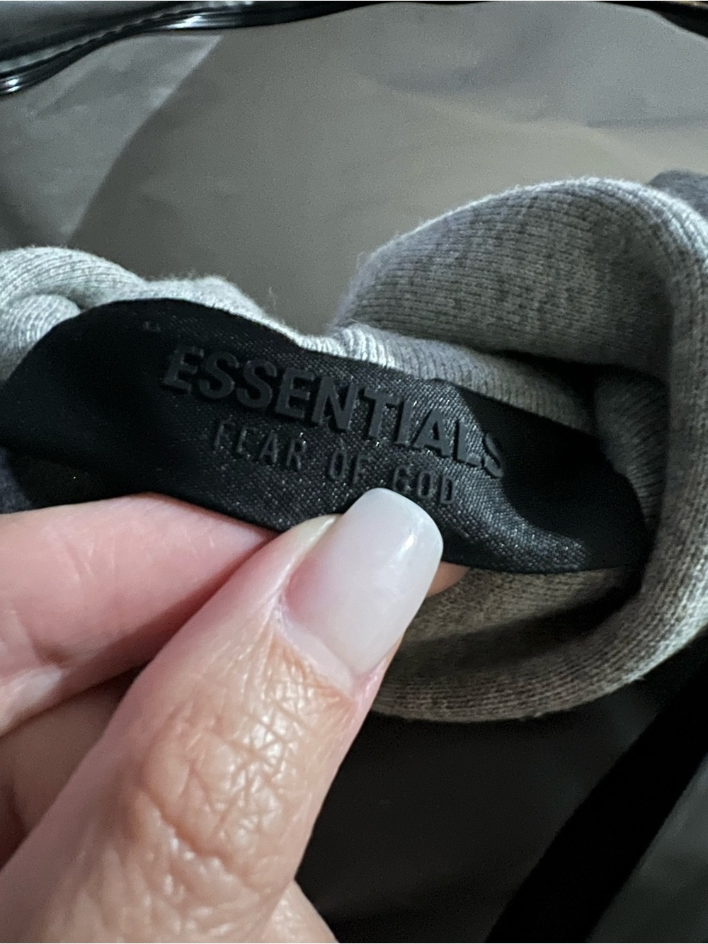 Essentials hoodie - Picture 2 of 3